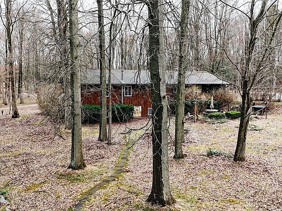 3rd image of 8840 Peck Rd