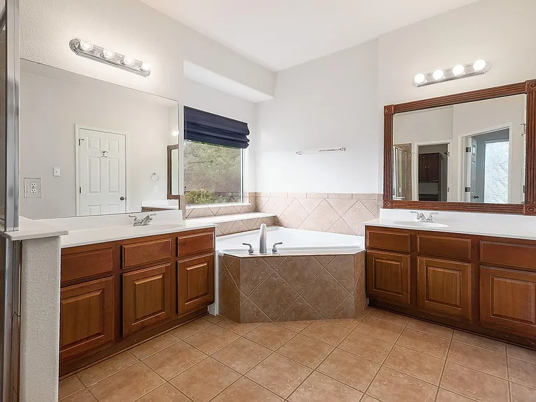 13017 Appaloosa Chase Dr — Photo 17