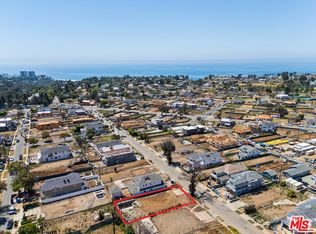842 Hartzell St, Pacific Palisades, CA 90272