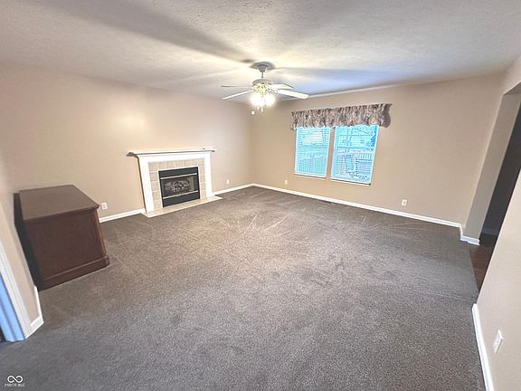4th image of 7234 Tresa Dr