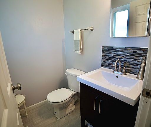 3rd image of 2849 Briarcote Ln