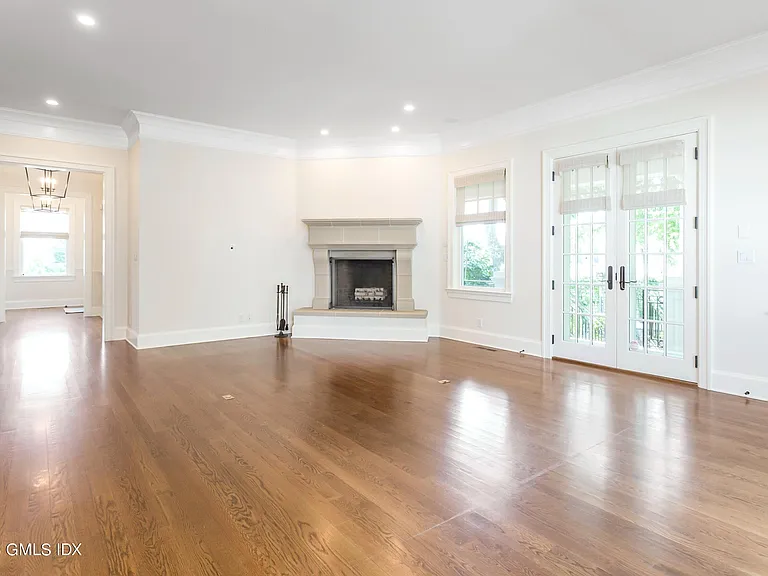 140 Havemeyer Pl — Photo 9
