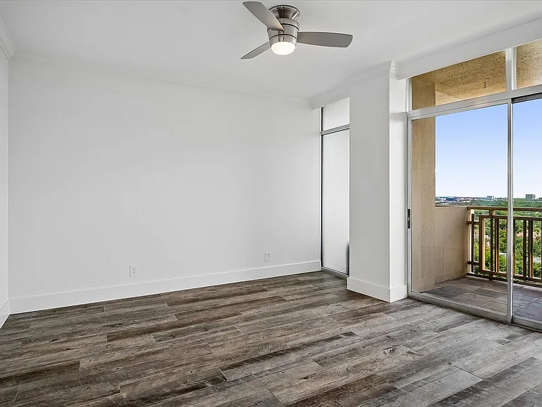 6211 W Northwest Hwy #1903 — Photo 10