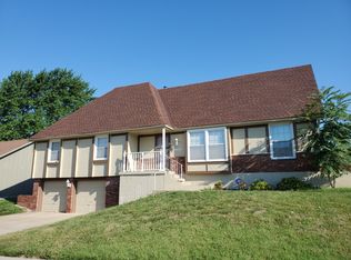 14631 Laquinta Dr, Grandview, MO 64030
