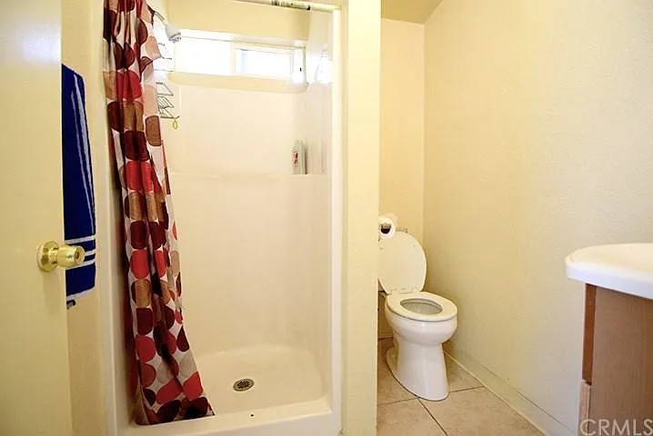 17585 Vine St — Photo 7