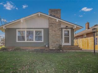 6175 Vernondale Dr, Parma Heights, OH 44130