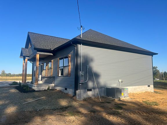 3rd image of 575 Heltsley Rd