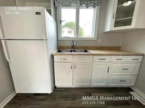 4th image of 1268 Abbey Ct