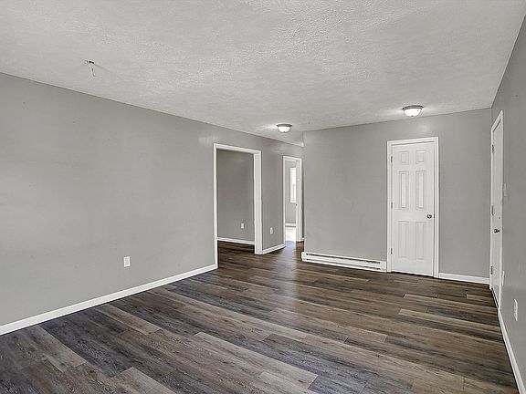 4th image of 3343 N Drexel Ave