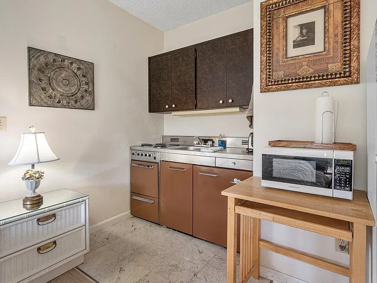 11863 Wimbledon Cir #427 — Photo 5