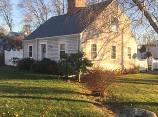 54 Parkway Ave, Cranston, RI 02905