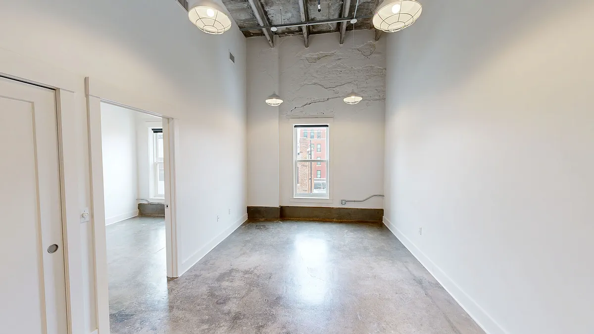 Floor plan 303