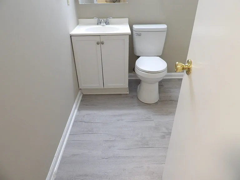 430 Harrodswood Rd #30 — Photo 32