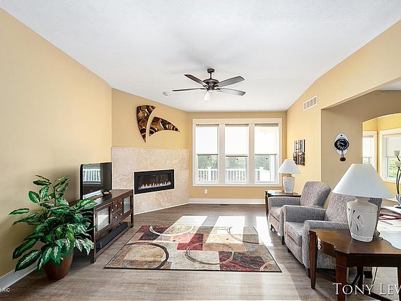 3rd image of 5588 Boulder Pine Ct #36