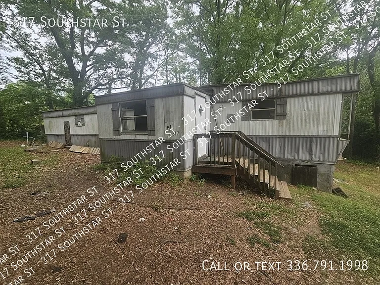 317 Southstar St — Photo 1