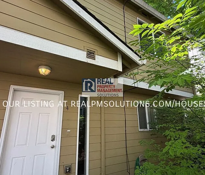 931 NE 81st Ave #4 — Photo 1