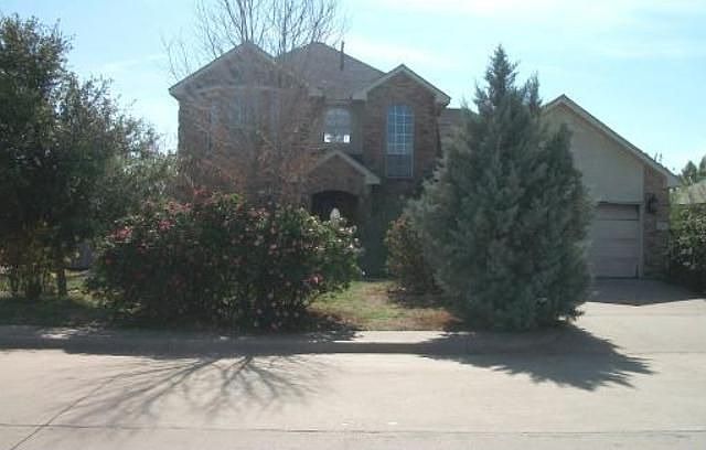 1st image of 1417 Mockingbird Ln