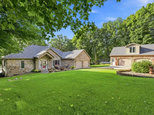 24011 Woodland Ln, Detroit Lakes, MN 56501