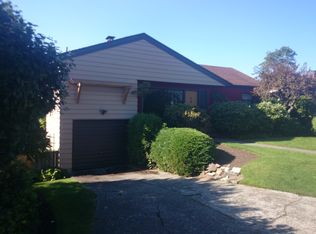 10013 Richwood Ave NW, Seattle, WA 98177