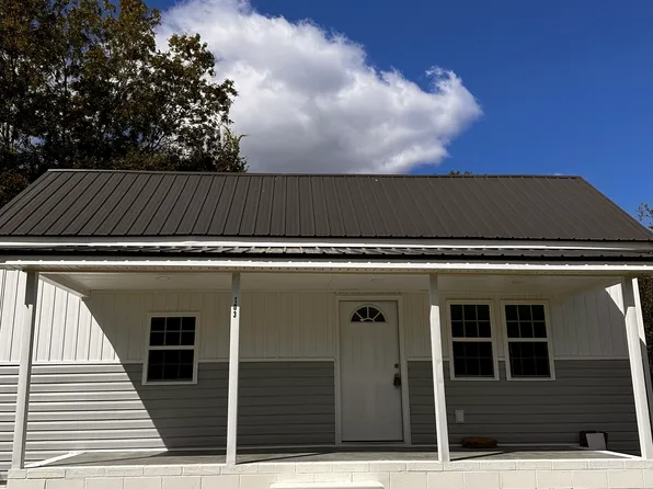 103 Robinson St, Clinton, NC 28328