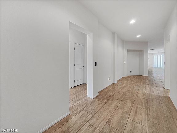 4th image of 10432 Mont Pourri Ct