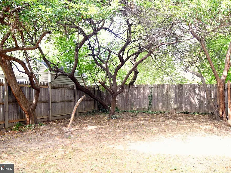 508 E Windsor Ave — Photo 2