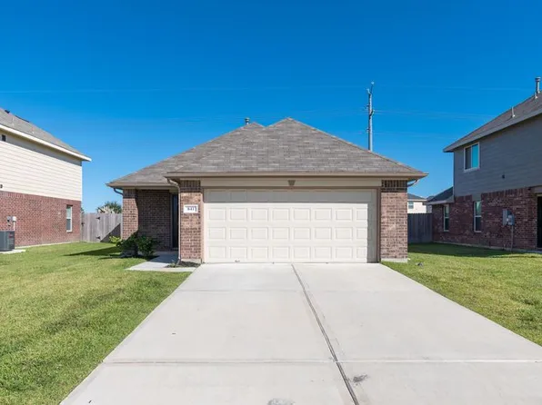 841 Canton Grass Ln, La Marque, TX 77568