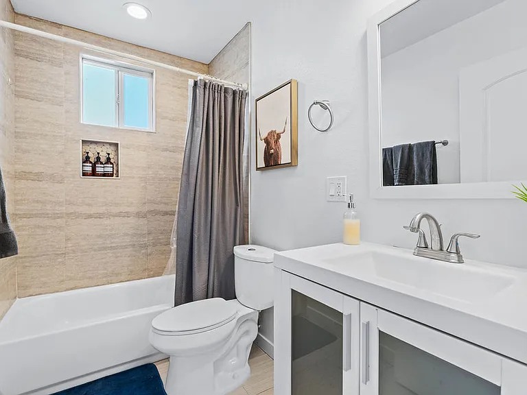 122 N Rowan Ave — Photo 33