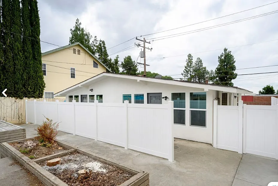 2 bed, 860 sqft, $3,500 — Photo 1