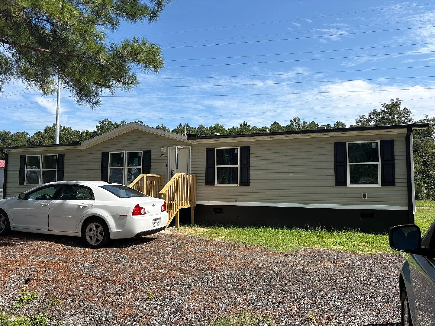 823 Poplar St - 500 Millpond Road — Photo 2