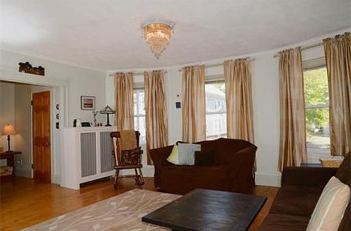 3rd image of 2A Linden St Unit 1