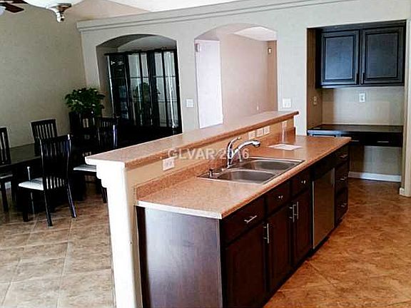 4th image of 8225 Fair Falls Ln