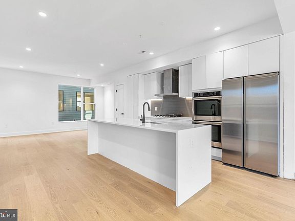 5th image of 635 N 7th St #H4b