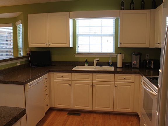 Nice View w/Natural Lighting