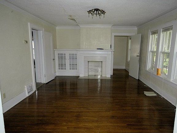 3rd image of 416 NE 14th St