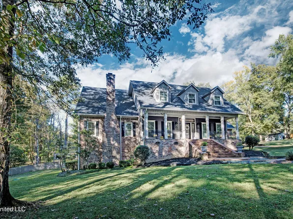 422 Warwick Rd, Clinton, MS 39056