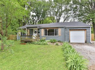 2233 S Roanoke Ave, Springfield, MO 65807