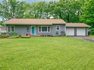 17512 E R D Mize Rd, Independence, MO 64057