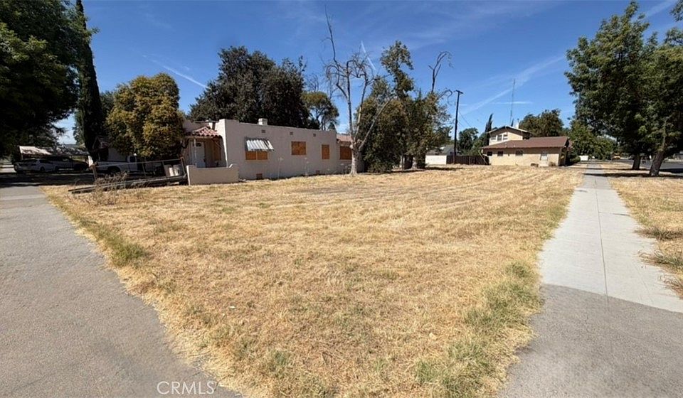 2nd image of 2521 K St Lot 16