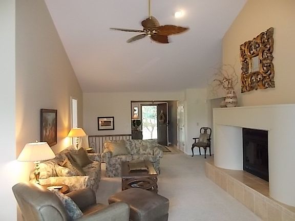 5th image of 1891 Glenshire Dr