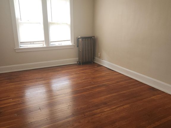 3rd image of 1653 Woodland Ave NW APT 3