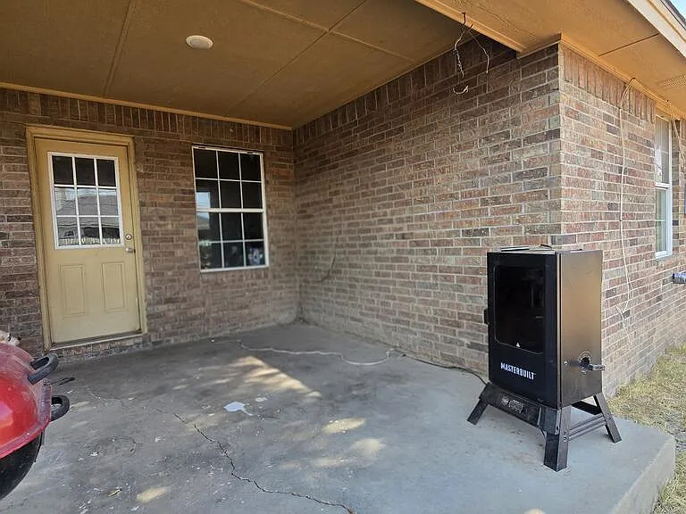 326 Cloud Ave — Photo 6
