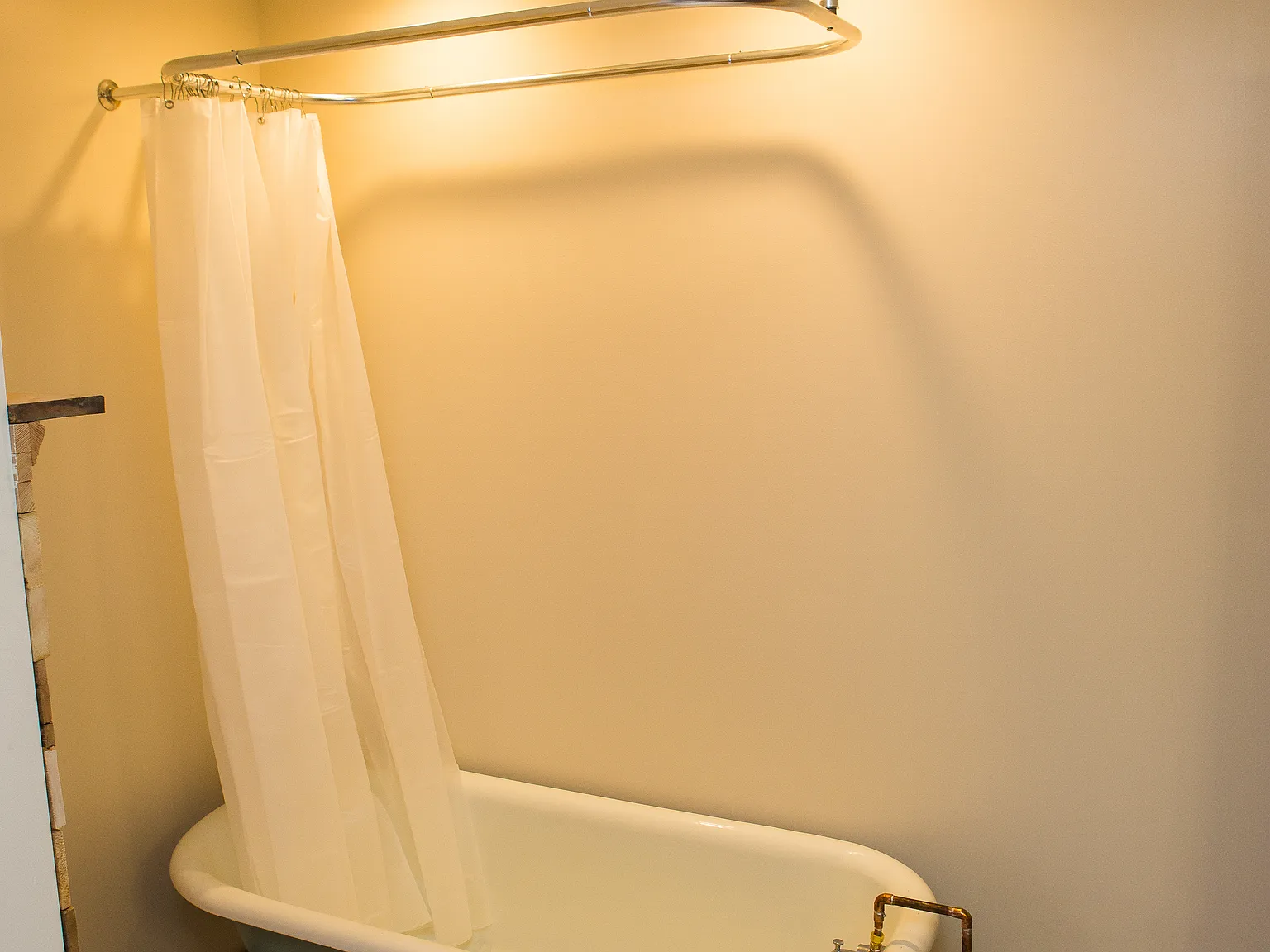 Studio, 600 sqft, $825 — Photo 4