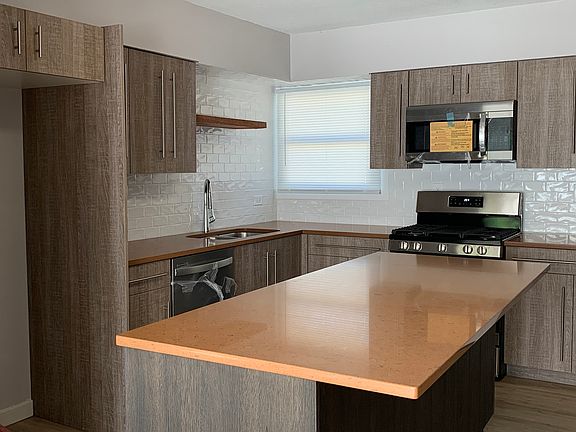 3rd image of 3313 Dornell Ave