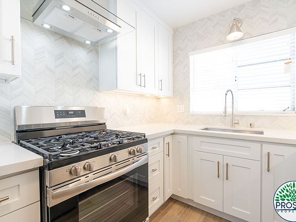 4th image of 419 S Rexford Dr APT 6