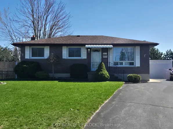 845 Stocker Rd, Peterborough, ON K9J 5T2