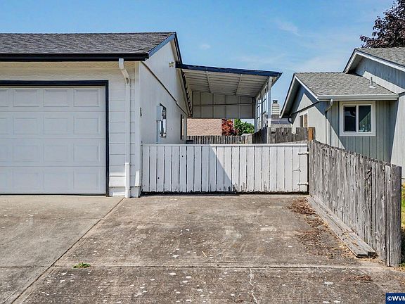 4th image of 4755 Countess Ct NE