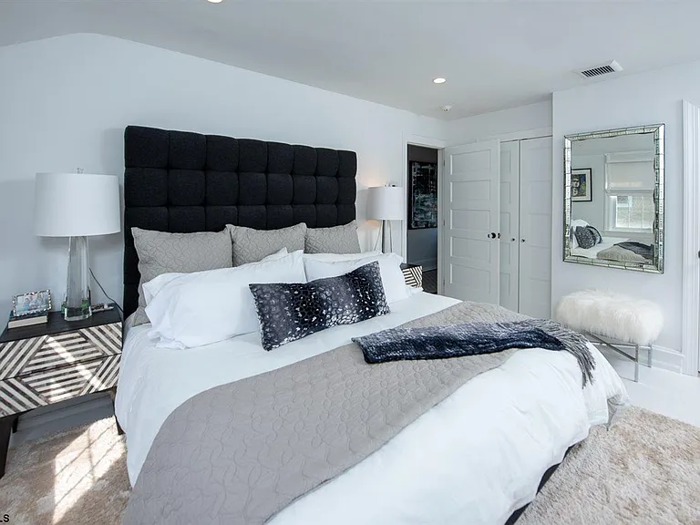 12 N Nassau Ave #29TH-20 — Photo 9