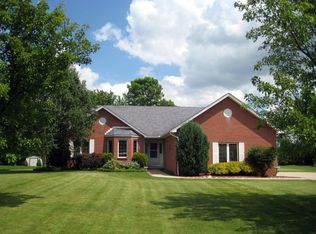 7303 Pendale Dr, North Tonawanda, NY 14120