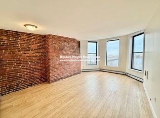 482 Beacon St APT 52, Boston, MA 02115